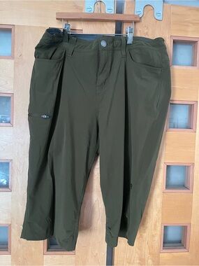 Outdoor Research Ferrosi Capris, 10